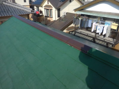 M様邸　屋根棟板金塗装工事を行いました！