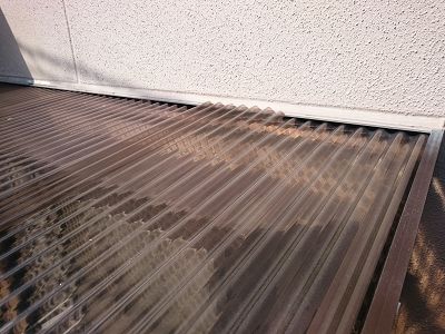 テラス波板の旧プラスチックのフックからポリカフックに変更 静岡市焼津市藤枝市島田市の外壁塗装はあんしんりふぉーむ