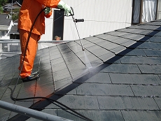 屋根洗浄、縁切り工事