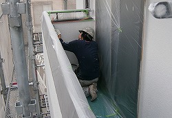 静岡市葵区、外壁屋根ガイナ塗装工事中です